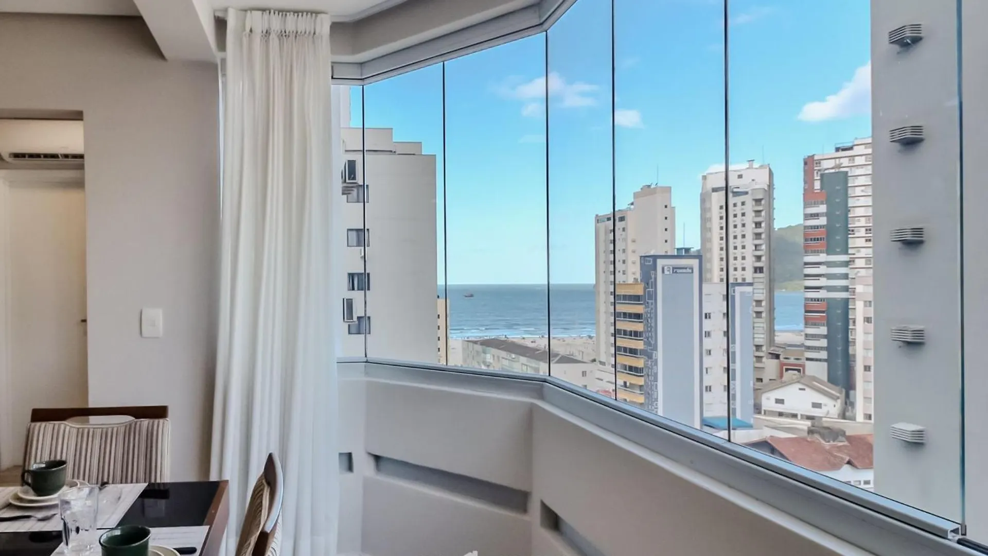 Apto Vista Mar A 200M Do Mar C/ 2 Qts Bc Ebc0603 Balneário Camboriú Lejlighed